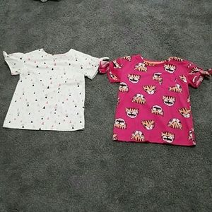 Two girls short sleeve tee shirts